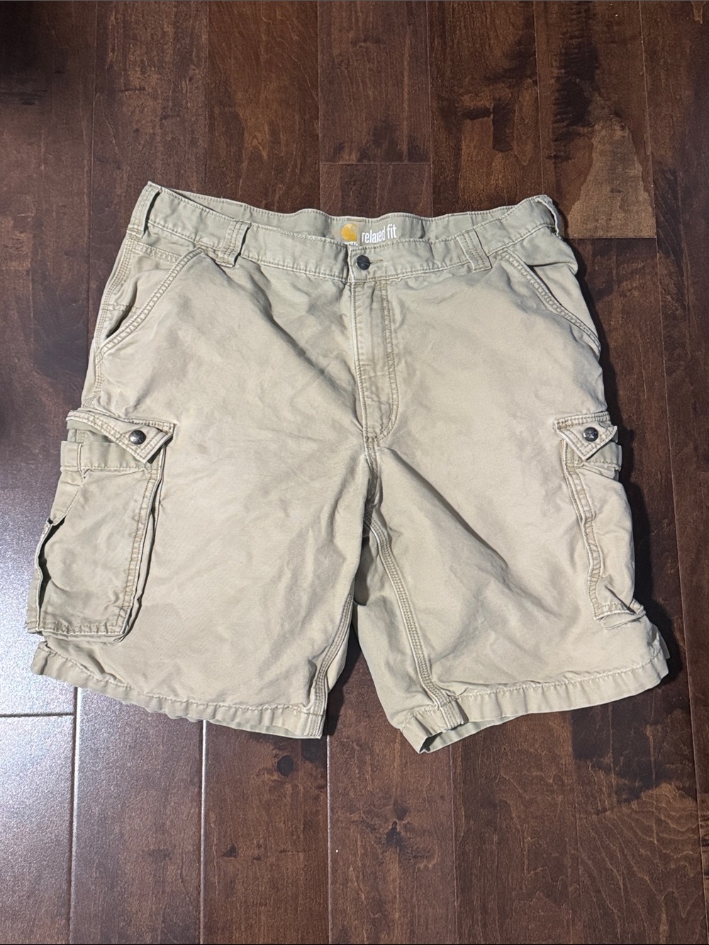 Carhartt Men's Khaki Cargo Shorts - Relaxed Workwear Style
